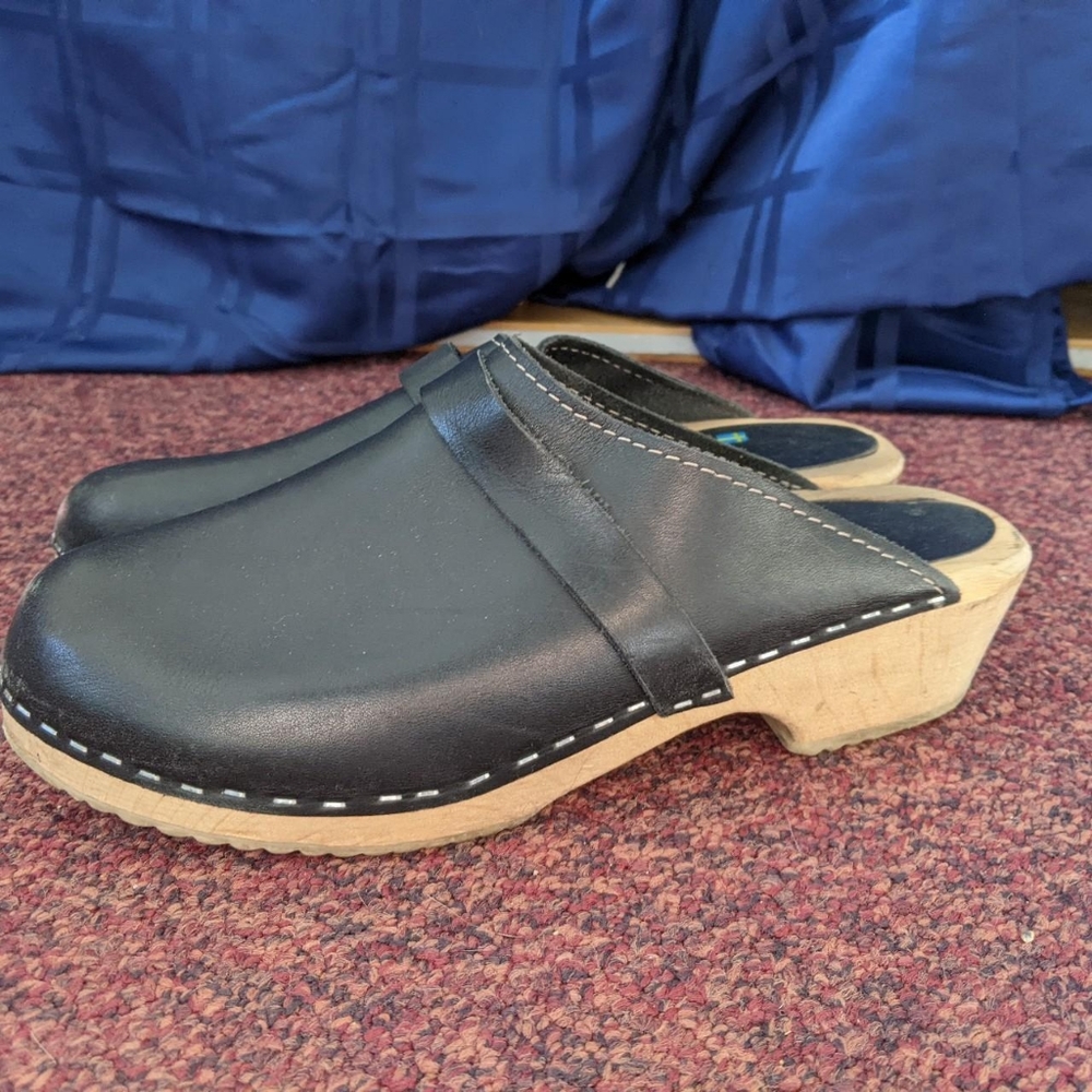 Lotta from Stockholm classic black clogs, size 40